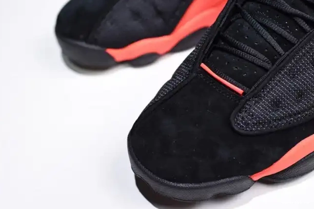 Low Black Jordan x Air Clot 13 AT3102-006 Infrared 0414